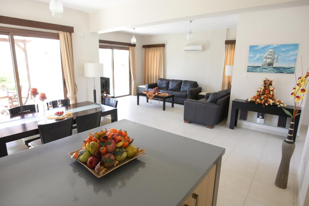 Vineland Sheromyli Villas Pissouri Oda fotoğraf